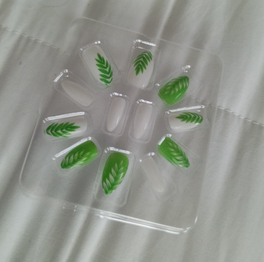 New tropical nails with palm leaves glue on press on glue on nails